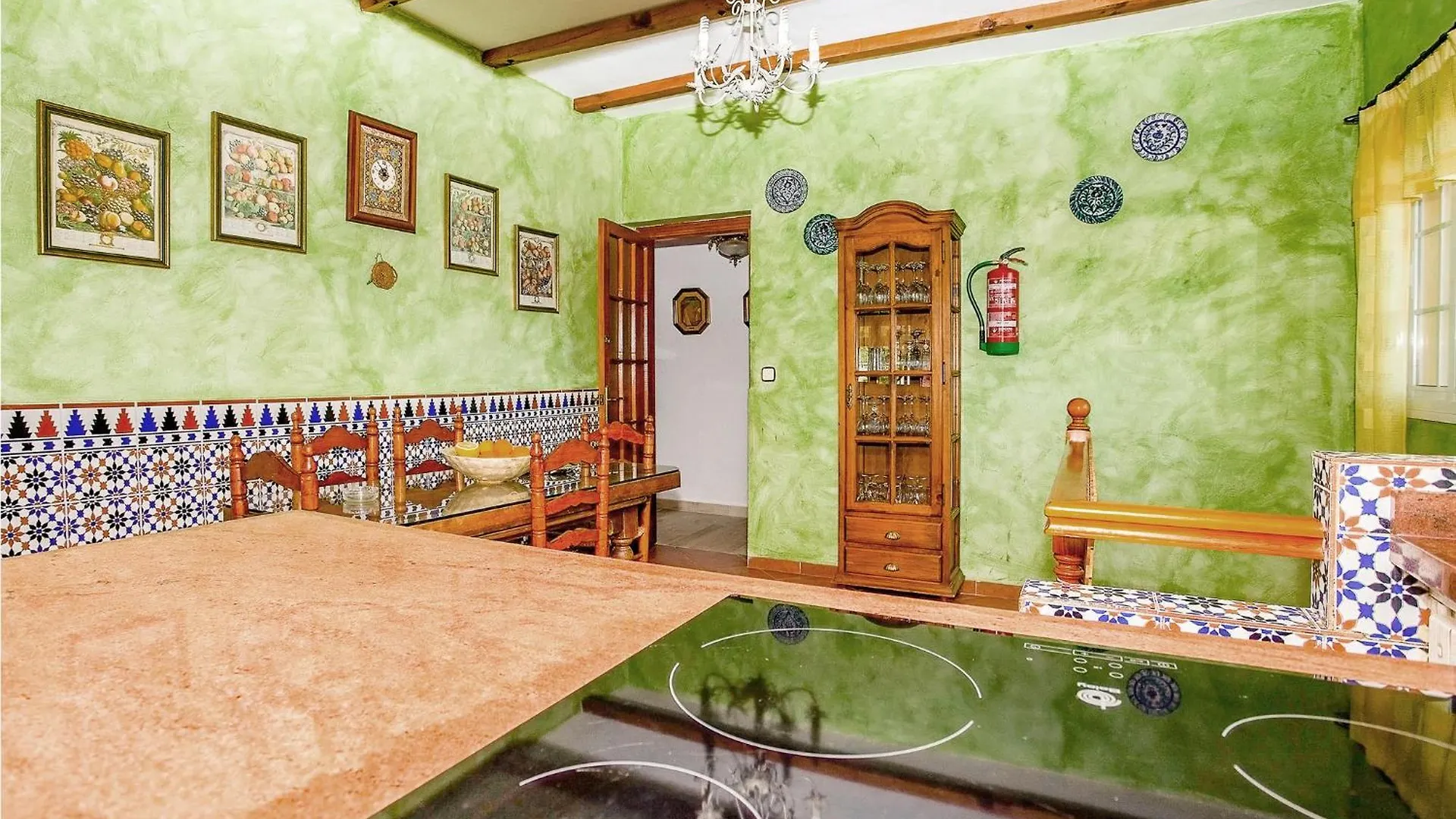 Lovely Home In Alhaurin De La Torre With Wifi Spanien